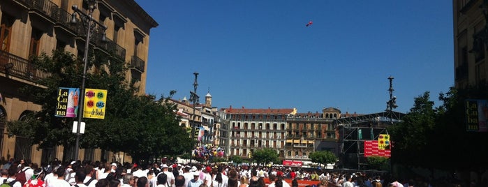 Avenida de Carlos III is one of Summer Holiday 2014 - Pamplona (stop 3).