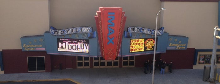 R/C Reading Movies 11 & IMAX is one of Tempat yang Disukai Kate.