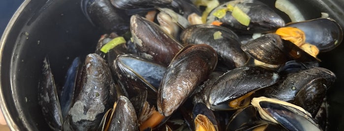 Mossel & Gin is one of Amsterdam foodie todie.