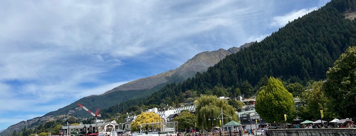 Queenstown Art and Craft Markets is one of Queenstown.