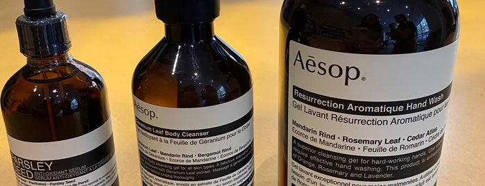 Aēsop DTLA is one of Locais curtidos por Tracy.