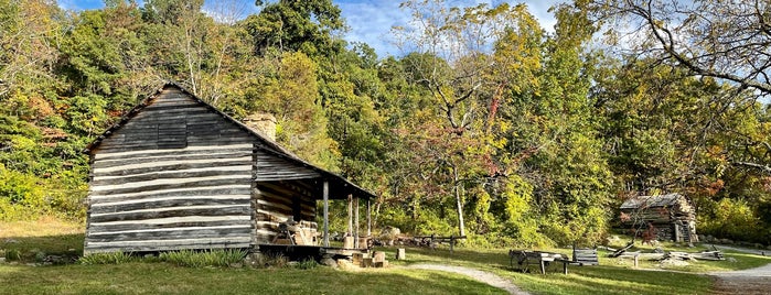 Humpback Rocks Visitor Center is one of Wishlist.