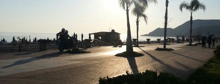 Kleopatra Beach Yürüyüş Parkuru is one of dnz_'ın Beğendiği Mekanlar.