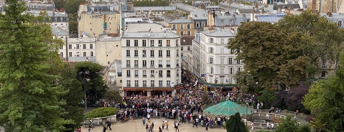 École du Sacré-Cœur is one of Paris.