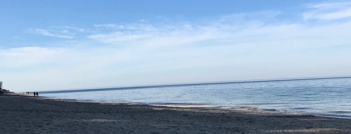 Callahans Beach is one of Cold Spring Harbor.