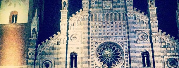 Duomo di Monza is one of สถานที่ที่ Aniya ถูกใจ.