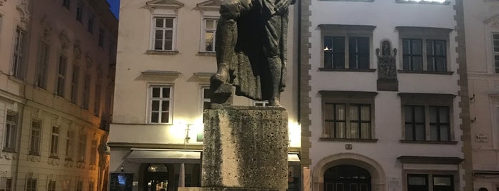 Lessing Denkmal is one of Vídeň.