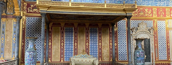 Topkapı Sarayı Arz Odası is one of Sultanahmet-Beyazıt-Sirkeci-Eminönü 2 gün.
