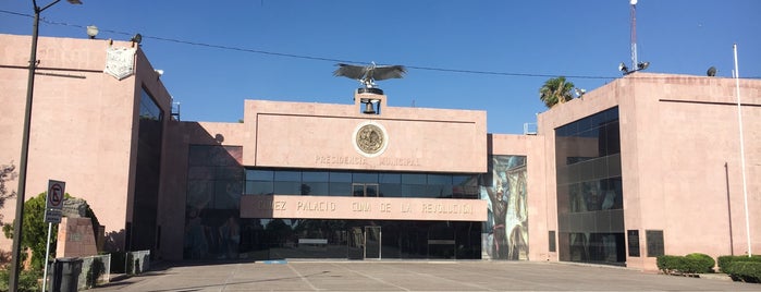 Presidencia Municipal is one of สถานที่ที่ Humberto Cervantes ถูกใจ.