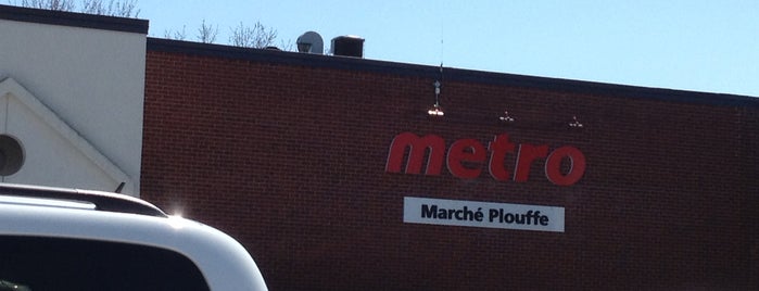 Métro Plouffe is one of Tempat yang Disukai Michael.