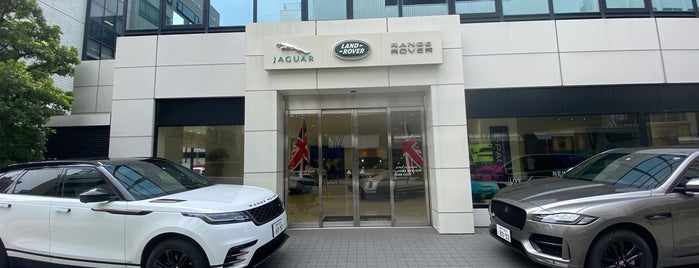 JAGUAR LAND ROVER Kobe Chuo Service Center is one of (´･Д･)」 ちょっと後で体育館裏へ.