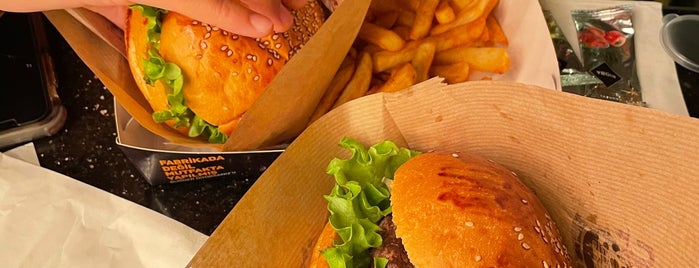 So Big Burger Cihangir is one of Hammmburger & Sosisli & Sandviç & Tavuk 🍔🌭🥪🍗🍟.