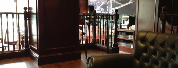 Marriott Executive Lounge is one of Lugares favoritos de Rickard.