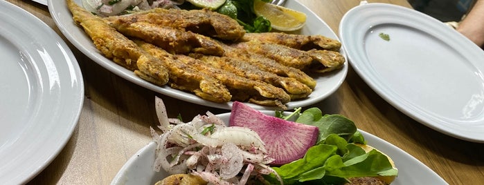 Şah Balık Restaurant is one of HaMdİ'nin Beğendiği Mekanlar.