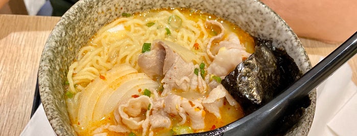 Tengawa Hokkaido White Curry is one of Locais curtidos por Yarn.