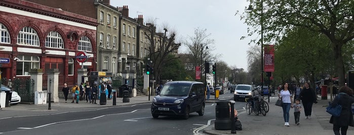 Belsize Park is one of Tempat yang Disukai hello_emily.