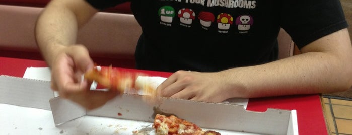 Hello Faz Pizza is one of PJ : понравившиеся места.