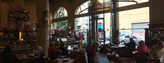 Las Violetas is one of Cafés favoritos (AR).