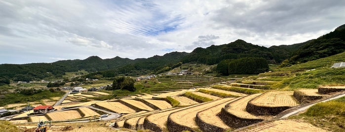 鬼木棚田展望所 is one of 日本の棚田百選.