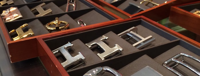 Hermès is one of Lugares favoritos de Benoit.