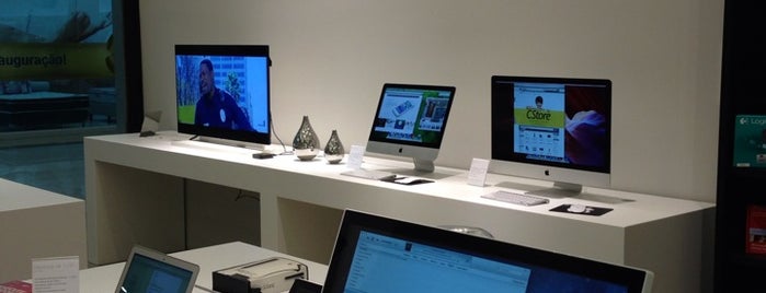 Centro Autorizado de Serviço Apple - CStore is one of สถานที่ที่ Lenice Madeira ถูกใจ.