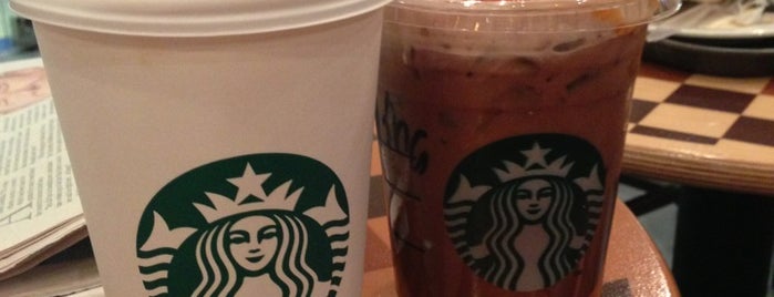 Starbucks is one of Lina'nın Beğendiği Mekanlar.