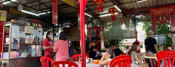 昌记肉骨茶 is one of Bak Kut Teh.