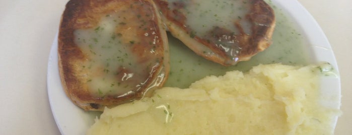 Castle's Pie And Mash is one of Mariaさんの保存済みスポット.