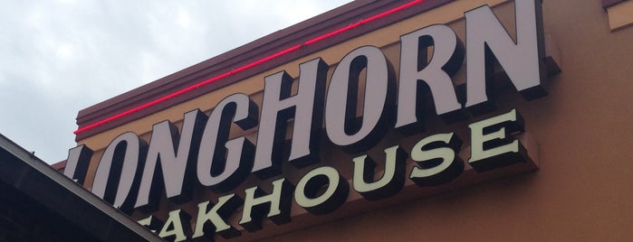LongHorn Steakhouse is one of Must Eat Spots of relaxation.