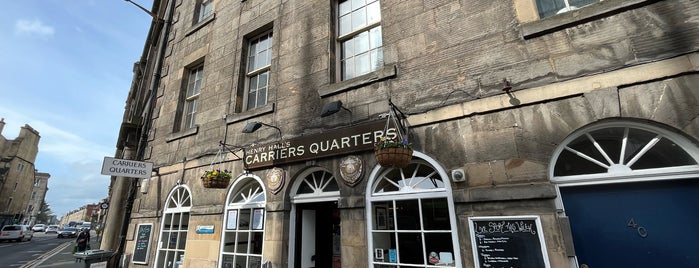 Carriers Quarters is one of Edinburgh Bars.