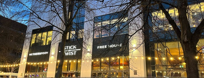 Stick or Twist (Wetherspoon) is one of Locais curtidos por Carl.