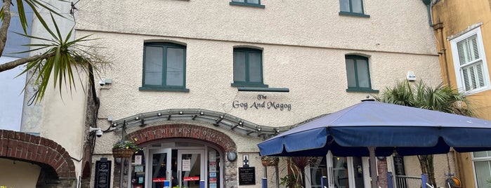 The Gog & Magog (Wetherspoon) is one of Cask Marque pubs.