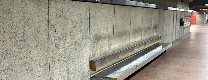 STM Station De l'Église is one of Montreal Metro.