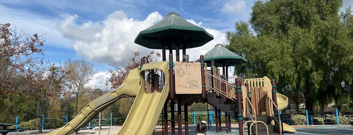 Hilleary Park is one of Poway Family Hangouts.