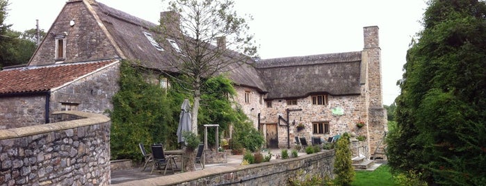 Meadow Cottage is one of Hotels.