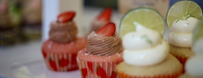 Fly Cupcake is one of Café nhé:.