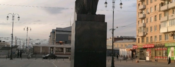 Памятник В. И. Ленину is one of Future sites.