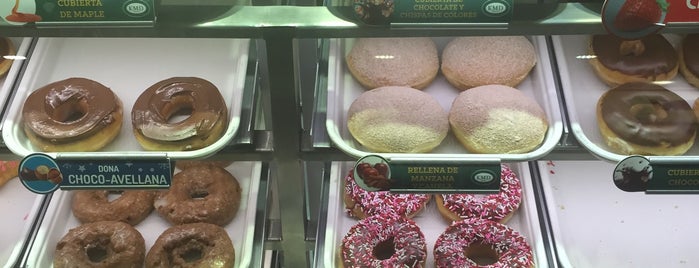 Krispy Kreme is one of COMIDA AGUASCALIENTES.