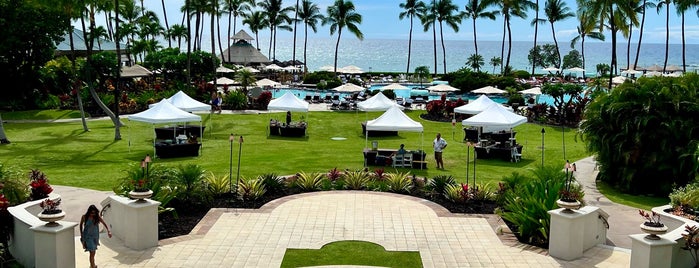 The Fairmont Orchid, Hawaii is one of Locais curtidos por Matthew.