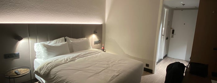 Hotel NH Luxembourg is one of NH Hotels - Benelux.