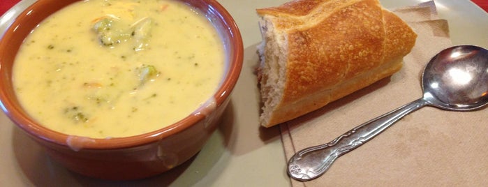 Panera Bread is one of Chrisさんのお気に入りスポット.