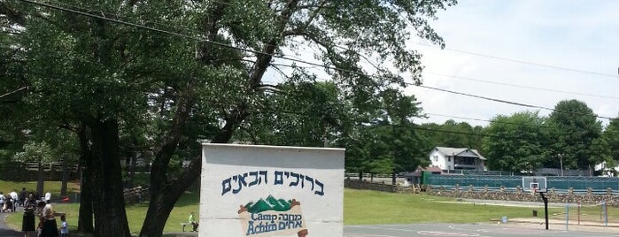 Camp Achim is one of Stuff that works.
