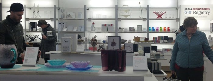 MoMA Design Store is one of NYC - Compras.