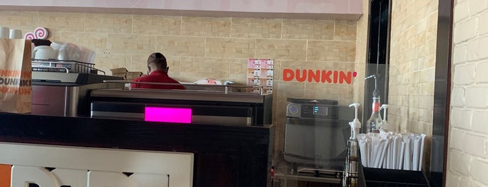 Dunkin' is one of القاهره.