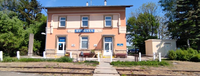 Železniční stanice Butoves is one of Železniční stanice ČR: A-C (1/14).
