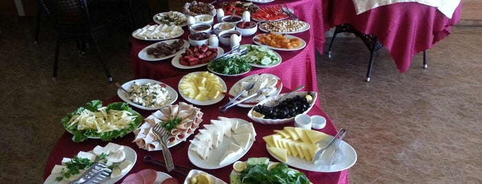 Saraylı Cafe is one of İst Hüseyin'in Beğendiği Mekanlar.