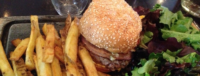La Cantoche Paname is one of Burger in Paris.