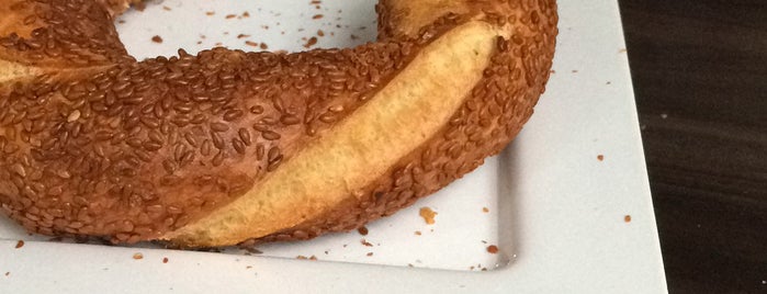 Simit Café is one of Ömerさんのお気に入りスポット.
