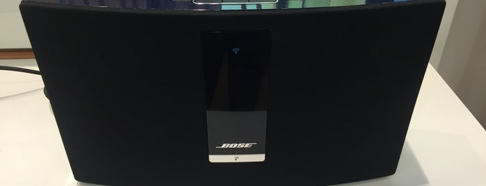 Bose Store Lyon is one of Confluence.