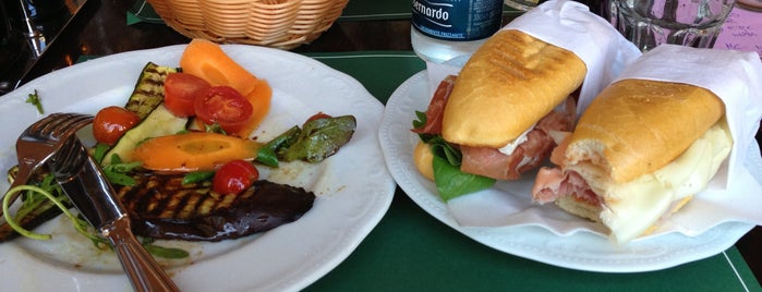 Panino Giusto is one of 4sq Specials in Milan.